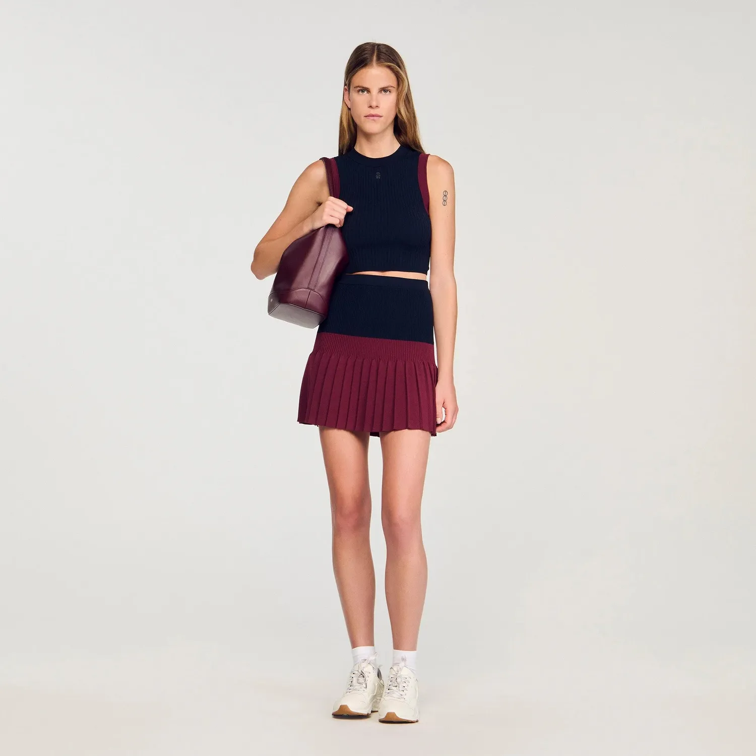 Arielle Short Two-Tone Pleated Skirt Navy Blue (2) Arielle Short Two-Tone Pleated Skirt Navy Blue - Image 1